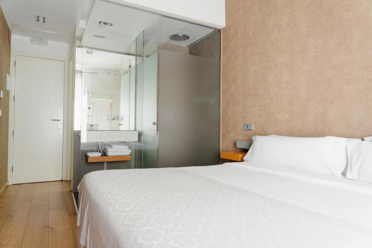 Cosmopolitan Boutique Rambla Hotel Barcelona Bagian luar foto
